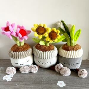 Greenhouse by Russ 12 Inch Plush Plants 3-pack Planted Flowers EUC